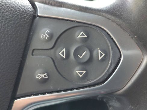 Used 2019 Chevrolet Traverse LT w/ LT Premium Package FWD image 17