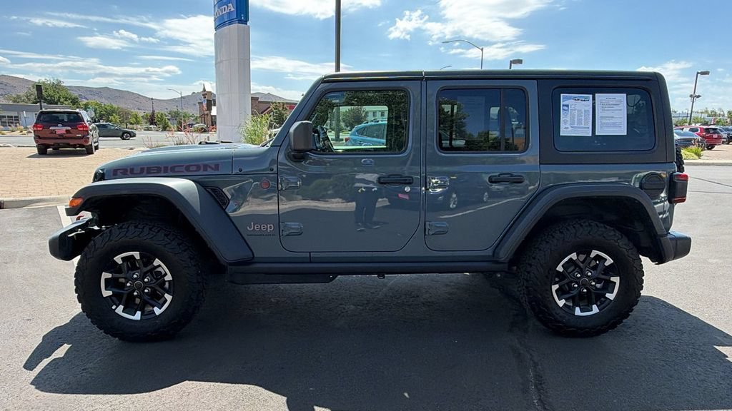 Used 2026 Jeep Wrangler Unlimited Rubicon AWD/4WD image 6