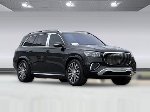 Used 2025 Mercedes-Benz Maybach GLS 600 4MATIC image 6