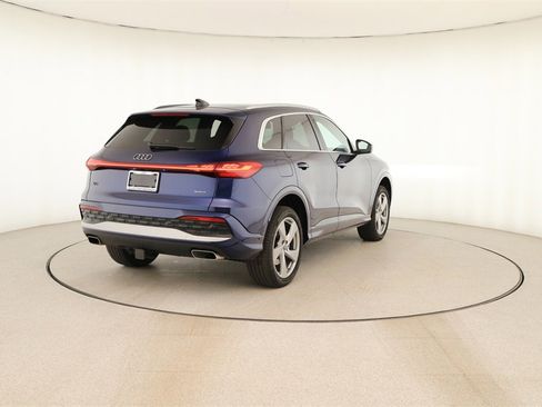 Certified 2025 Audi Q5 Prestige image 6