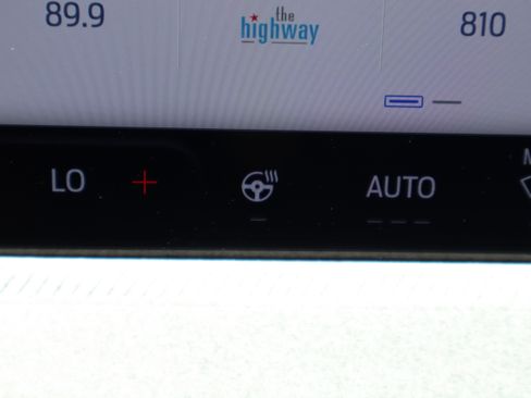 New 2025 Ford Maverick XLT w/ XLT Luxury Package image 24