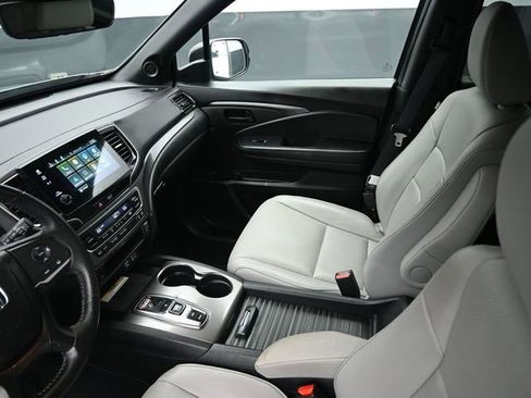 Used 2023 Honda Passport EX-L image 17