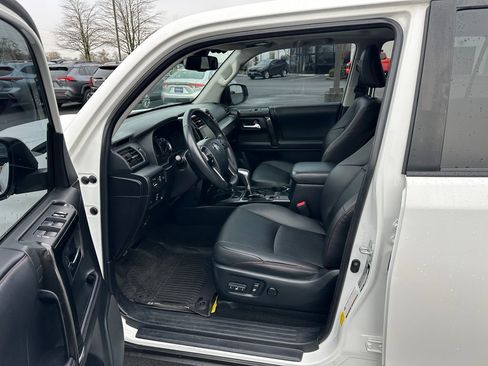 Used 2020 Toyota 4Runner TRD Off-Road Premium w/ Moonroof Package image 13