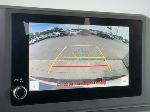 Used 2026 Toyota Tacoma SR AWD/4WD image 15
