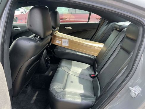 Used 2017 Dodge Charger SXT w/ AWD Plus Group image 10