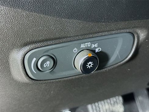 Used 2023 Chevrolet Equinox LT AWD/4WD image 12