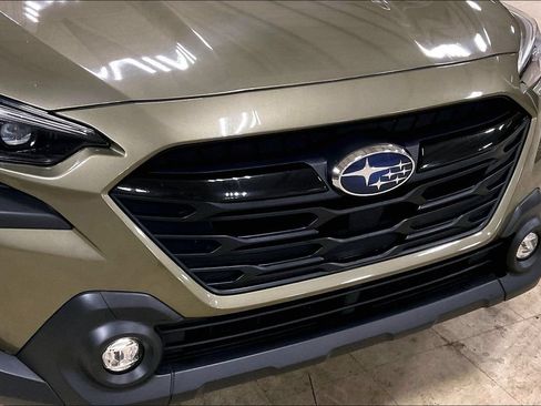 Used 2025 Subaru Outback Onyx Edition AWD/4WD image 29