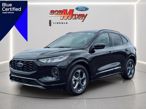 Used 2023 Ford Escape ST-Line Select AWD/4WD image 1