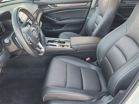 Used 2022 Honda Accord Sport image 11