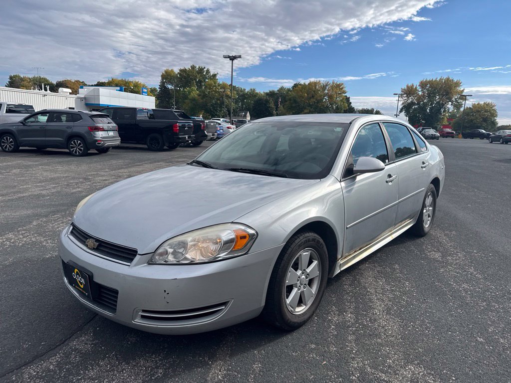 Used 2011 Chevrolet Impala LS FWD image 1