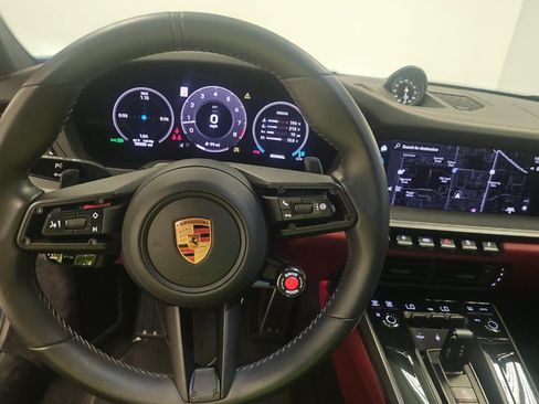 Used 2025 Porsche 911 Carrera RWD image 8