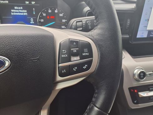 Used 2021 Ford Explorer XLT w/ Equipment Group 202A image 18
