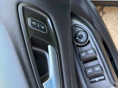 Used 2018 Ford Escape SE FWD image 26
