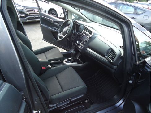 Used 2018 Honda Fit LX image 16