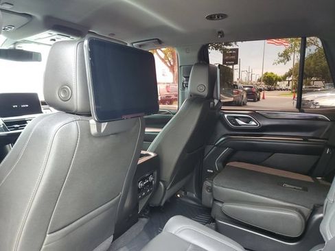 Used 2021 Chevrolet Tahoe Z71 w/ Rear Media and Nav Package AWD/4WD image 7