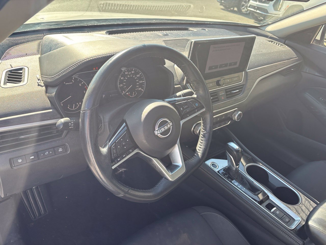 Used 2024 Nissan Altima 2.5 SV w/ SV Premium Package AWD/4WD image 4