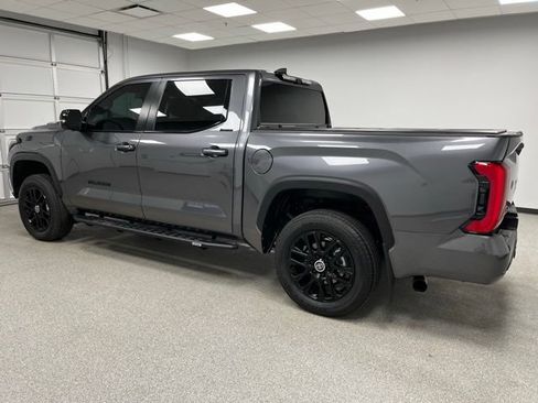Used 2024 Toyota Tundra Limited AWD/4WD image 7