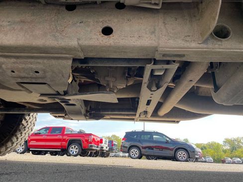 Used 2015 Chevrolet Silverado 3500 LT w/ LT Convenience Package image 15