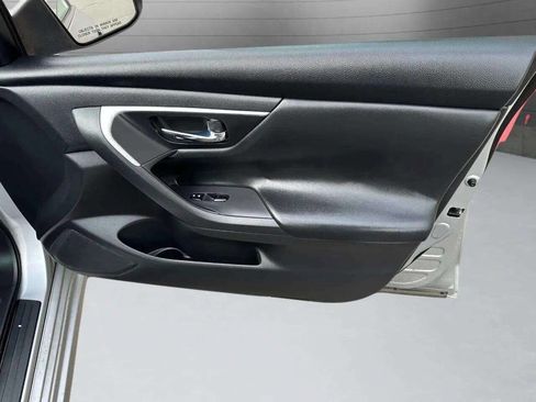 Used 2016 Nissan Altima 2.5 S w/ Power Driver Seat Package image 23