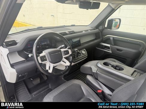 Used 2021 Land Rover Defender 90 First Edition AWD/4WD image 21