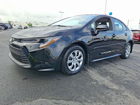 New 2026 Toyota Corolla LE FWD image 3