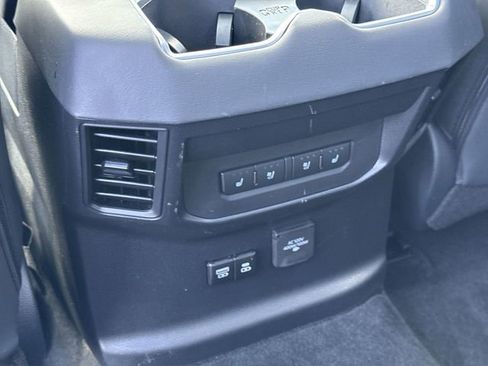 Used 2025 Toyota Tundra Platinum image 21