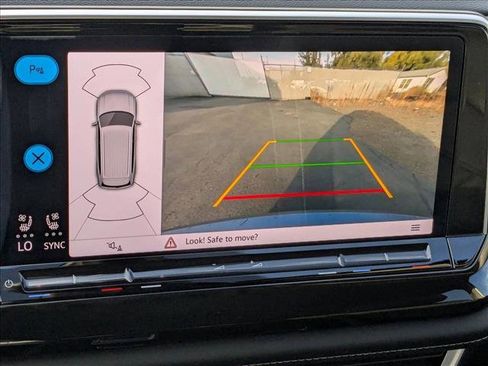 New 2026 Volkswagen Atlas SE image 15