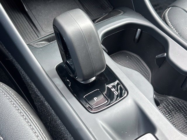 Certified 2024 Volvo XC40 B5 Core AWD/4WD image 19