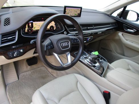 Used 2018 Audi Q7 3.0T Prestige w/ Prestige Package image 15