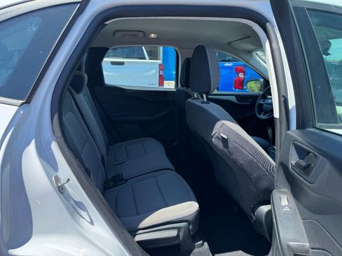 Used 2022 Ford Escape S AWD/4WD image 10