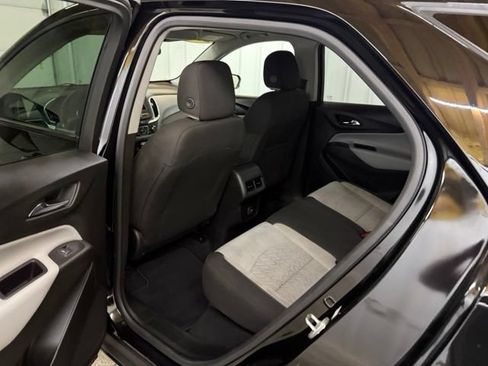 Used 2022 Chevrolet Equinox LS w/ LS Convenience Package FWD image 10