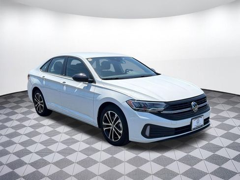 Certified 2024 Volkswagen Jetta Sport FWD image 7
