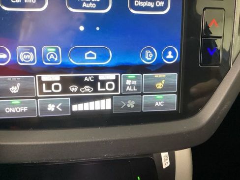 Used 2026 Subaru Forester Premium AWD/4WD image 23