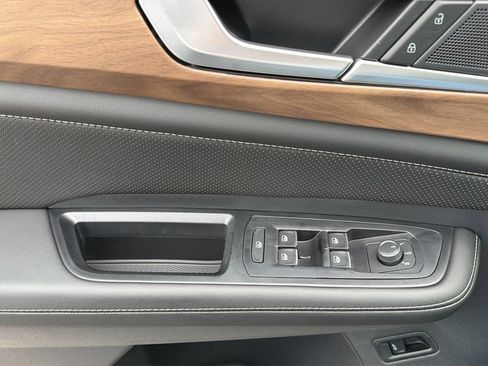 New 2026 Volkswagen Atlas SE FWD image 22