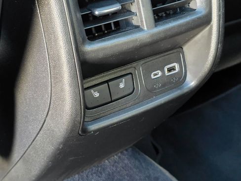 Used 2019 Cadillac XT4 Sport image 22