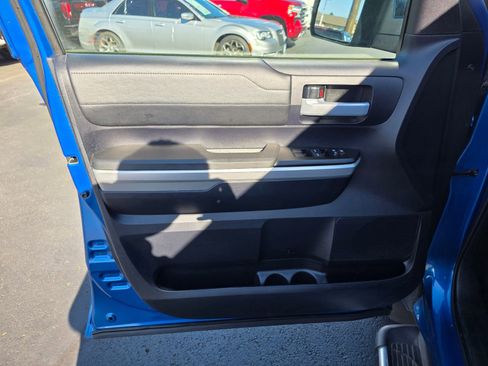Used 2016 Toyota Tundra Limited w/ Limited Premium Package image 9
