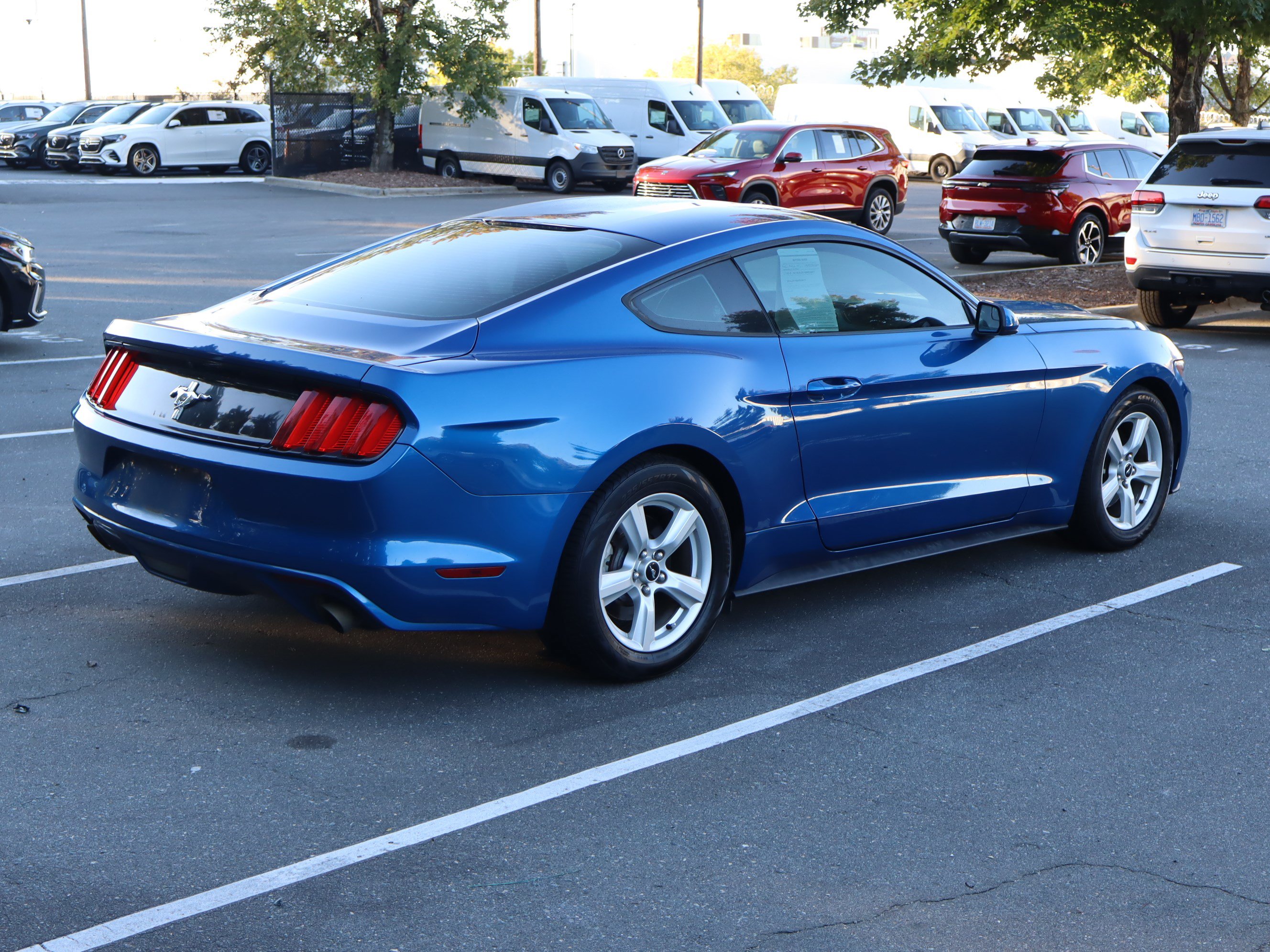 Used 2017 Ford Mustang Coupe RWD image 21