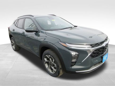 New 2026 Chevrolet Trax LT image 7