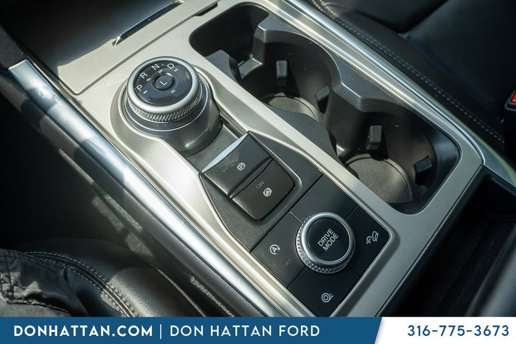 Used 2023 Ford Explorer XLT w/ Equipment Group 202A AWD/4WD image 10