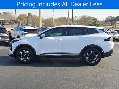 New 2026 Kia Sportage LX FWD image 6