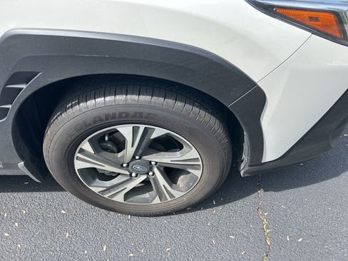 Used 2024 Subaru Crosstrek 2.0i Premium image 11