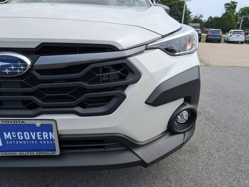 Used 2024 Subaru Crosstrek 2.0i Premium AWD/4WD image 11
