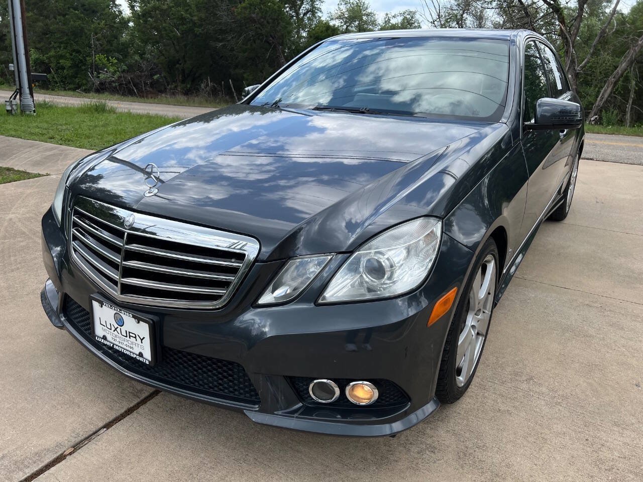 Used 2010 Mercedes-Benz E 350 Sedan image 5