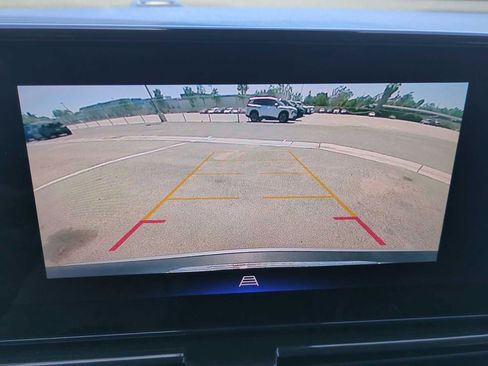 Used 2024 Chevrolet TrailBlazer LT FWD image 19