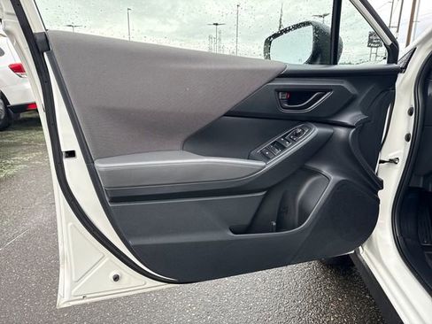 Certified 2025 Subaru Crosstrek 2.0i Premium image 17
