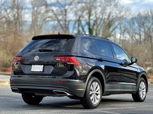 Used 2020 Volkswagen Tiguan S image 5