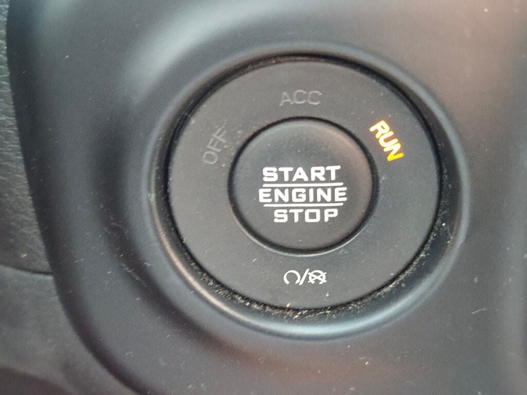 Used 2021 Jeep Gladiator Mojave AWD/4WD image 36