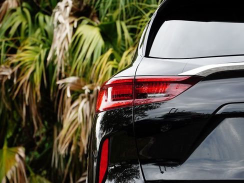 Used 2023 INFINITI QX50 Luxe image 7