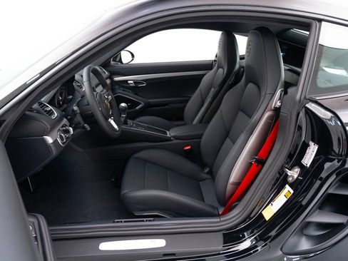 New 2025 Porsche 718 Cayman S image 17