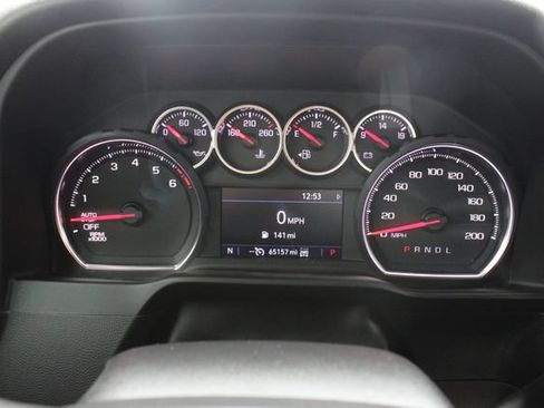 Used 2022 Chevrolet Silverado 1500 LT AWD/4WD image 9